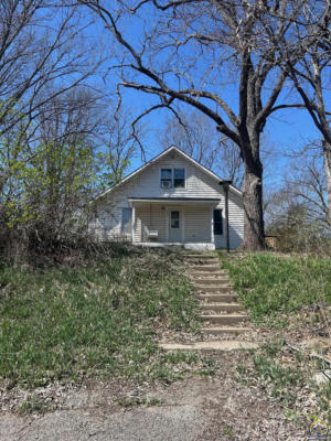 906 SYCAMORE ST, VALLEY FALLS, KS 66088, photo 2 of 60